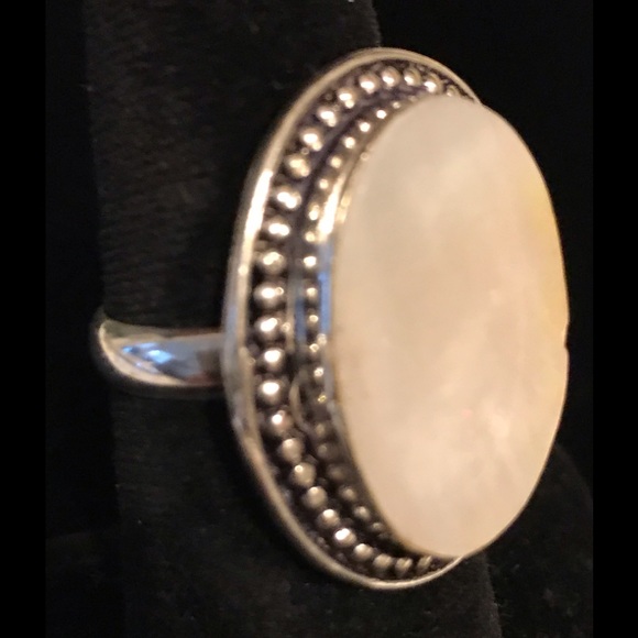 Jewelry - Mothers Pearl Ring